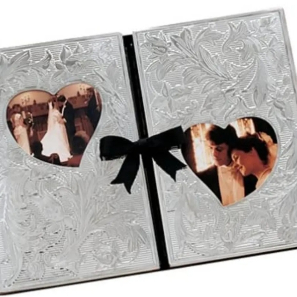 NIB Lenox Silver-Plated “Wedding Promises” Double Heart 4X6 Picture Photo Book